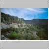 unterwegs durch Sierra Madre del Sur zwischen Mitla und Tehuantepec - Berglandschaft mit Kakteen (vom Bus aus)