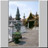 Bangkok - Wat Phra Kaeo, W&auml;chterd&auml;monen in der n&auml;he des Phra Sri Ratana Chedis